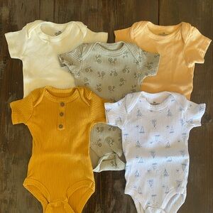 Assorted Yellow/Cream Color Baby Bodysuit Set